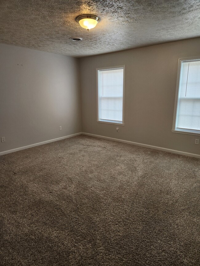 Building Photo - 28 Holler Rd