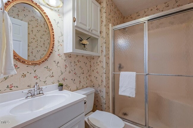 Building Photo - 4610 Linden Rd