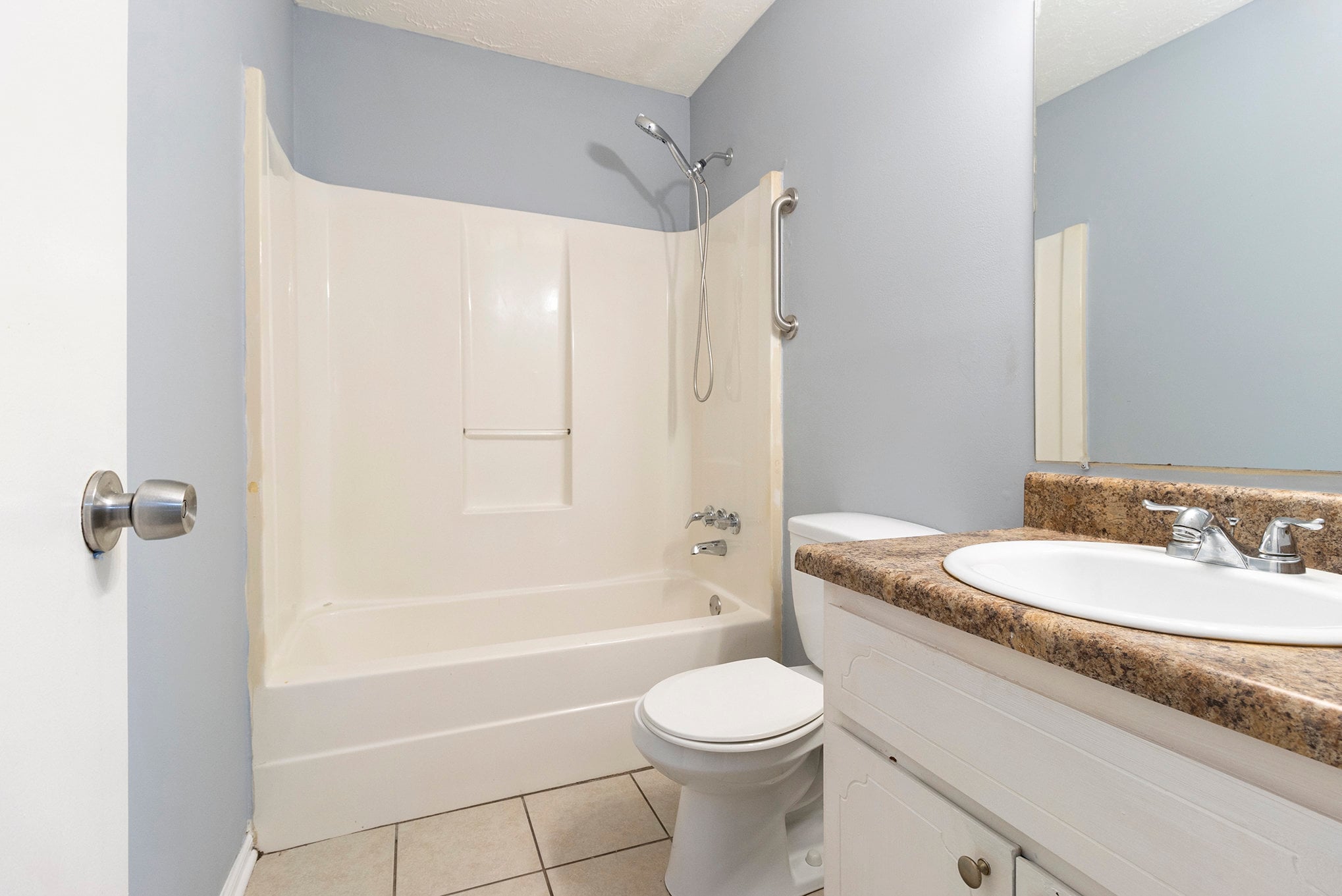 Building Photo - 1117 Summer Brook Rd