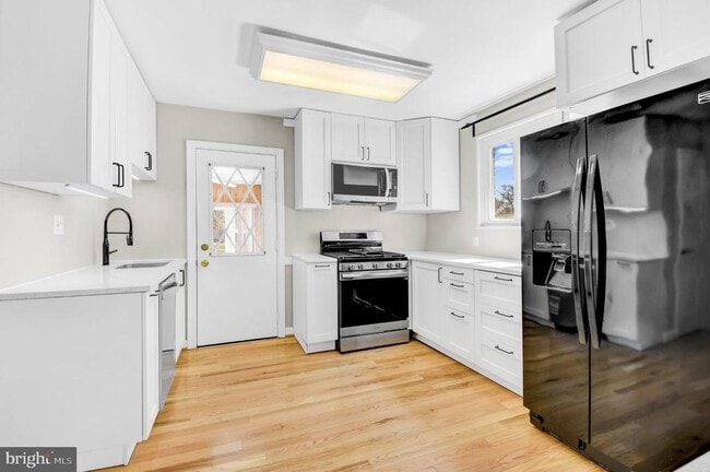 Building Photo - 7519 8th St NW