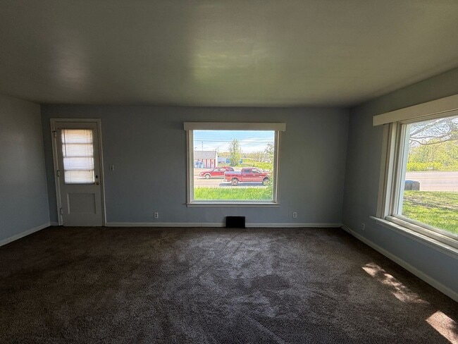 Building Photo - Single Family Home-Northwest School District
