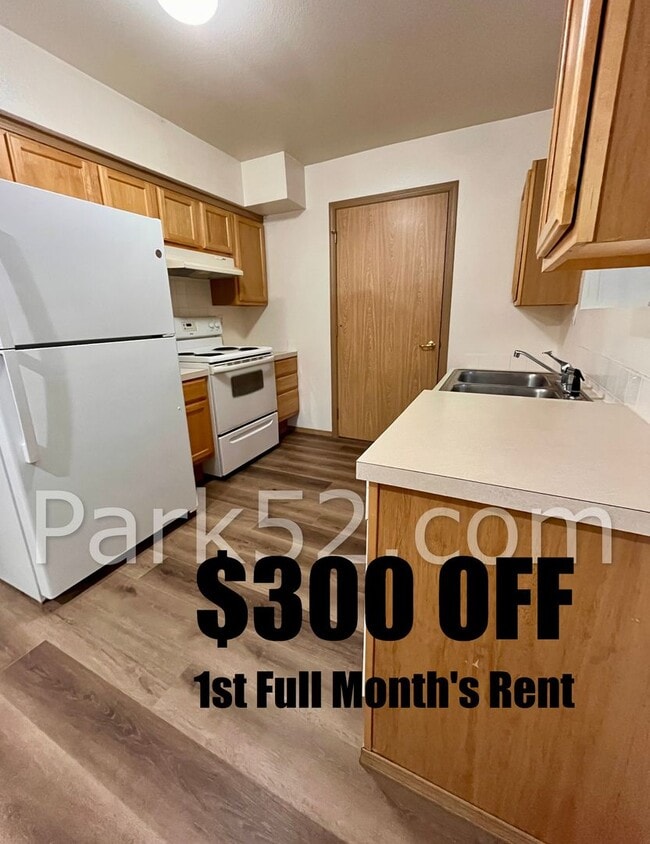 Building Photo - $300 Off First Full Month! 1 Bedroom 1 Bathroom - Ground Floor - Bonney Lake Condo - #D2