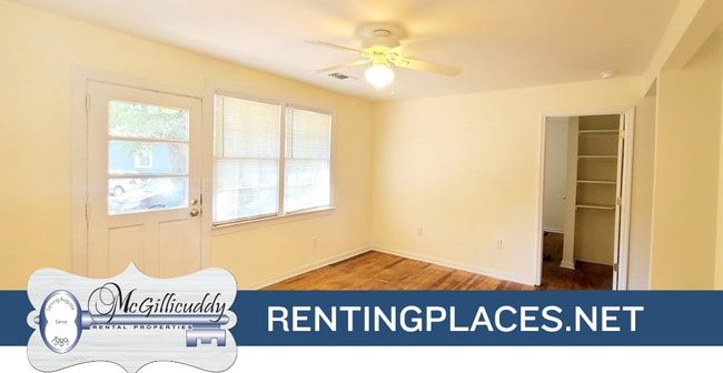 Building Photo - 1204 Holden Dr