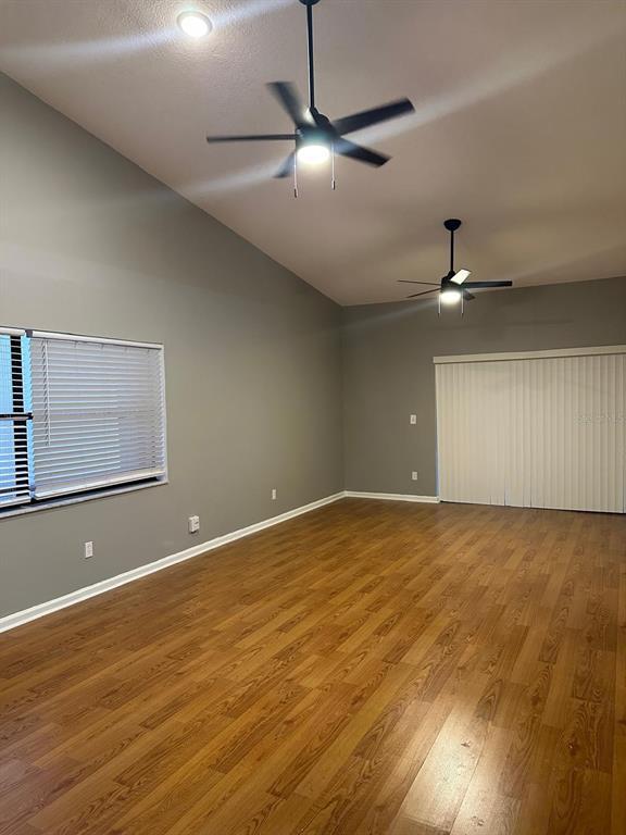 Building Photo - 9633 Riverside Dr