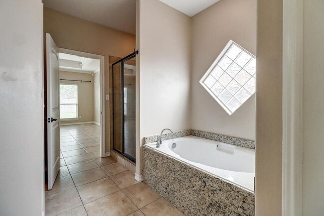 Building Photo - 2614 Wool Dr