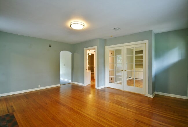 Building Photo - 2929 Arapahoe Ave