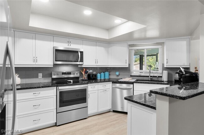 Building Photo - 1337 Wisconsin Dr