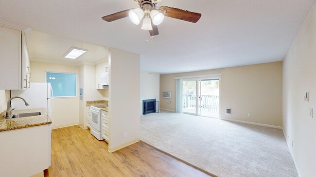 Building Photo - 531 Alameda del Prado