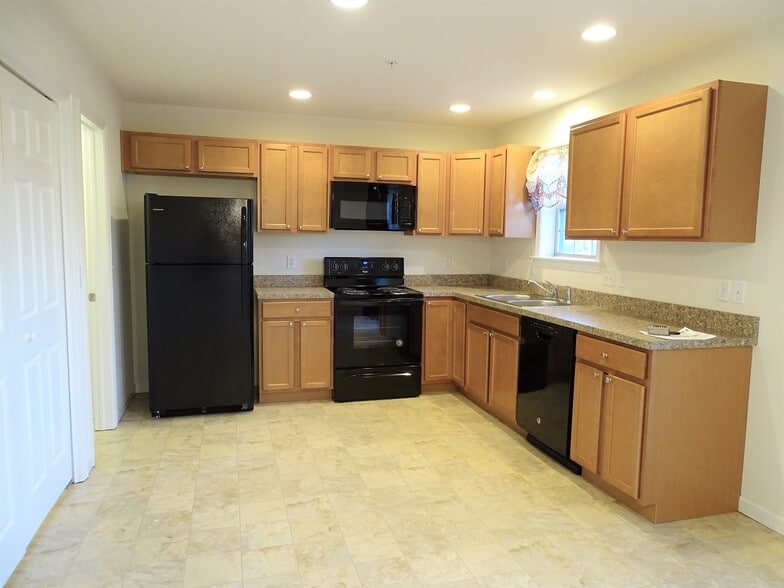 Building Photo - 346 Alexandria Ct