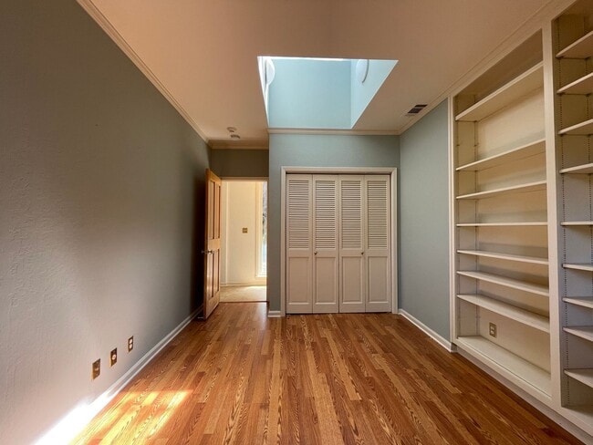 Building Photo - 15480 Peach Hill Rd