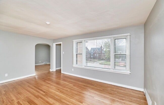 Building Photo - 7361 Melrose Ave