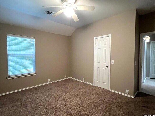 Building Photo - 4724 Green Bluff Dr