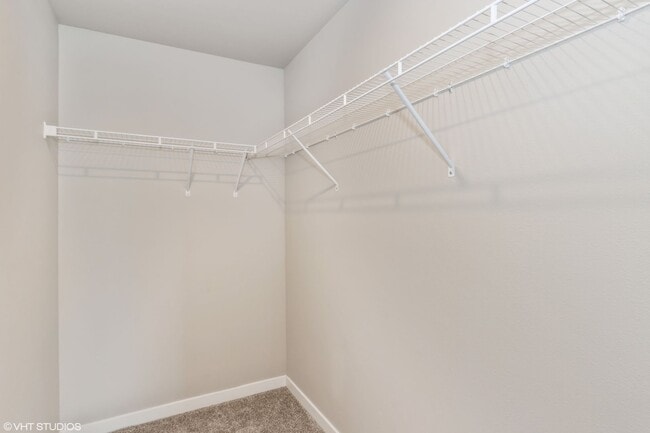 Building Photo - Brand New 2 Bedroom Townhome | Attached 2-Stall Garage | Big Ben Townhomes - Cedar Rapids