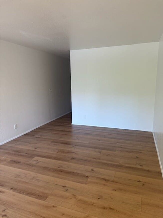 Floorplan - Viking Suites