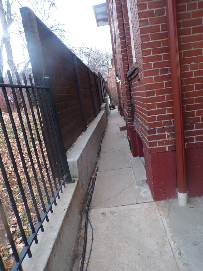 Building Photo - Capitol Hill - 1 Bedroom, 1 Bathroom (646MA#1)