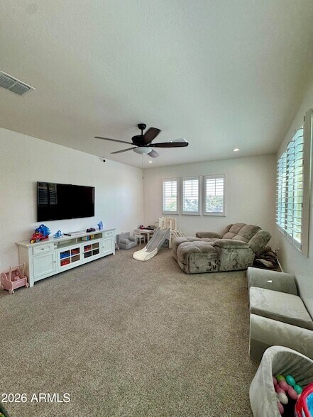 Building Photo - 3056 E Appaloosa Rd
