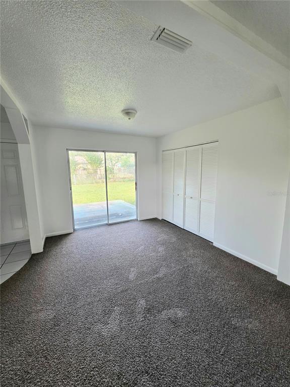 Building Photo - 5701 SE 4th St