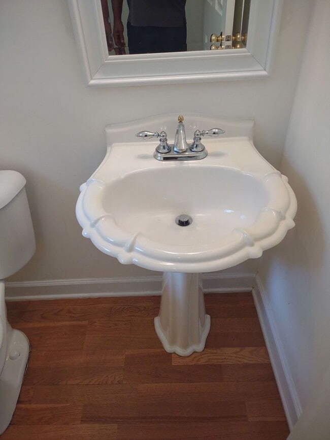 Building Photo - COMING SOON!! Lovely 2 Bedroom House | Gre...