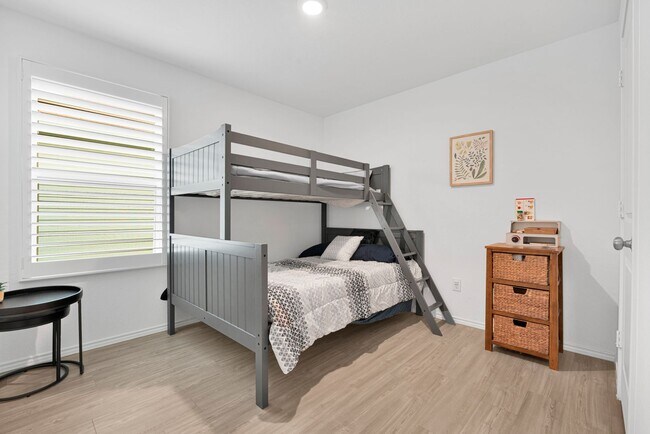 Building Photo - Cozy 3 Bedroom Home on San Antonio's Far West Side!