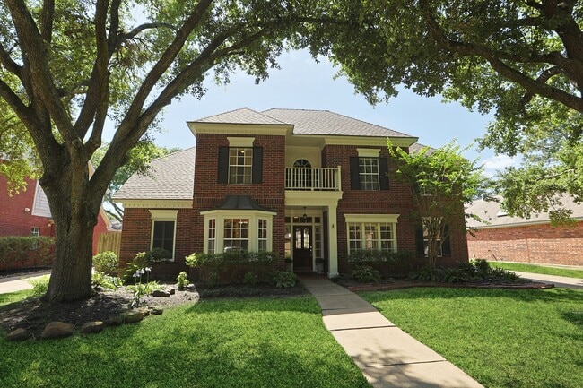 Building Photo - 7435 River Garden Dr