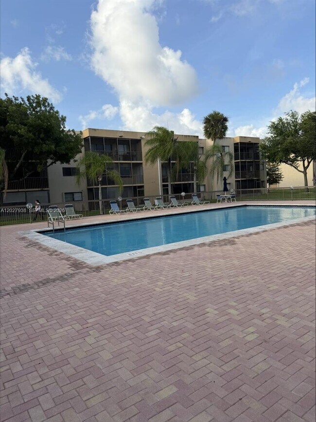 Building Photo - 8415 SW 107th Ave