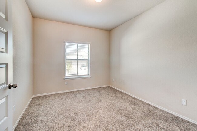 Building Photo - 15219 Selene View