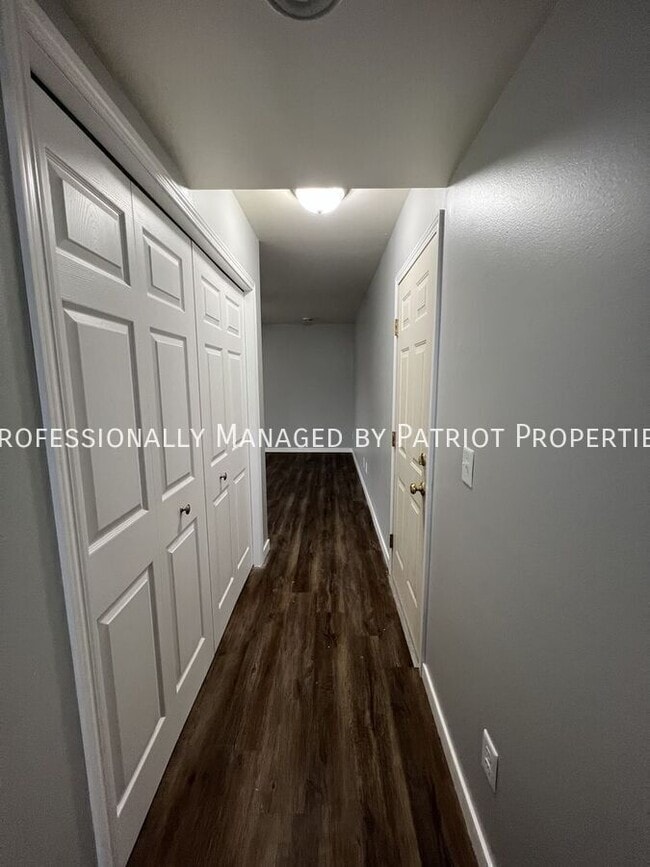 Building Photo - 319 Tall Grass Trail