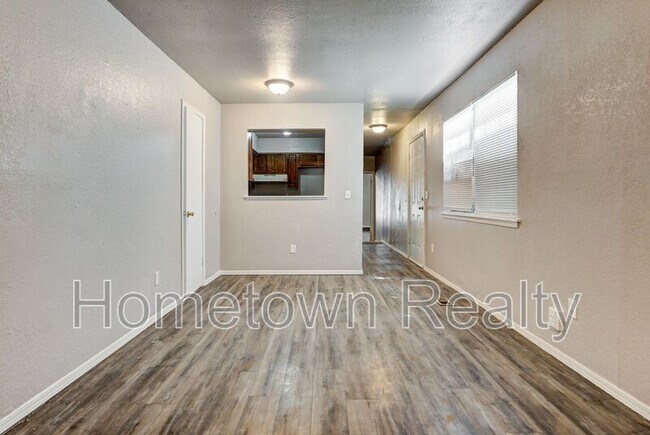Building Photo - 310 NW 118th St