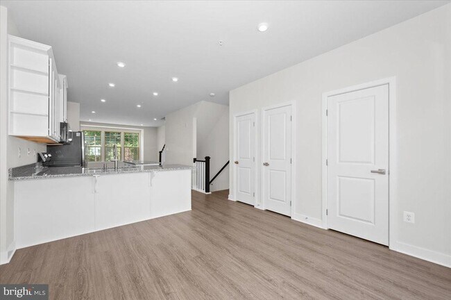 Building Photo - 19822 Habitat Ter