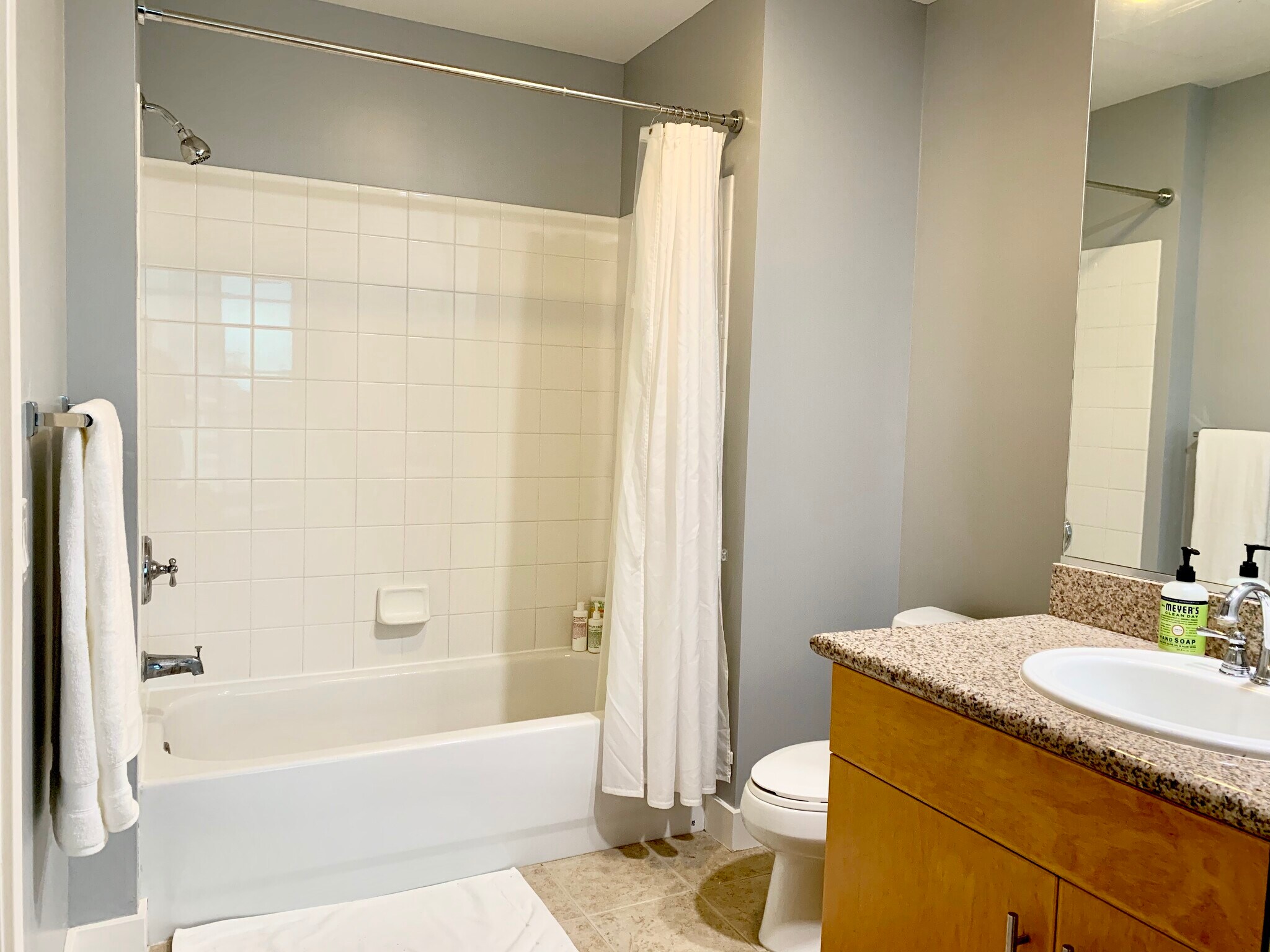 Bathroom - 801 Ash St