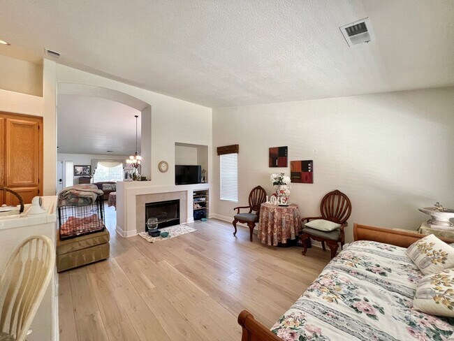 Building Photo - 3-Bedroom Home in a Prime Location!