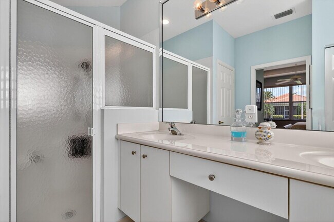 Building Photo - 7116 Cataluna Cir