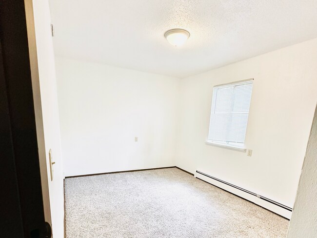 Building Photo - 722 Buchanan Ave