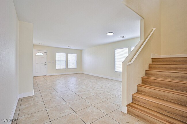 Building Photo - 8338 Lavender Jade Ct