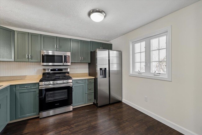 Building Photo - 7 Swift Ln