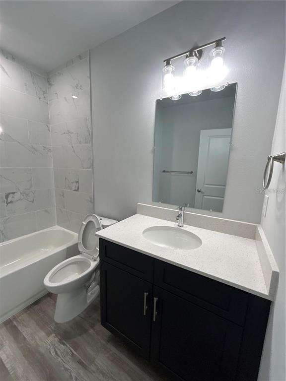 Building Photo - 1813 Puffin St