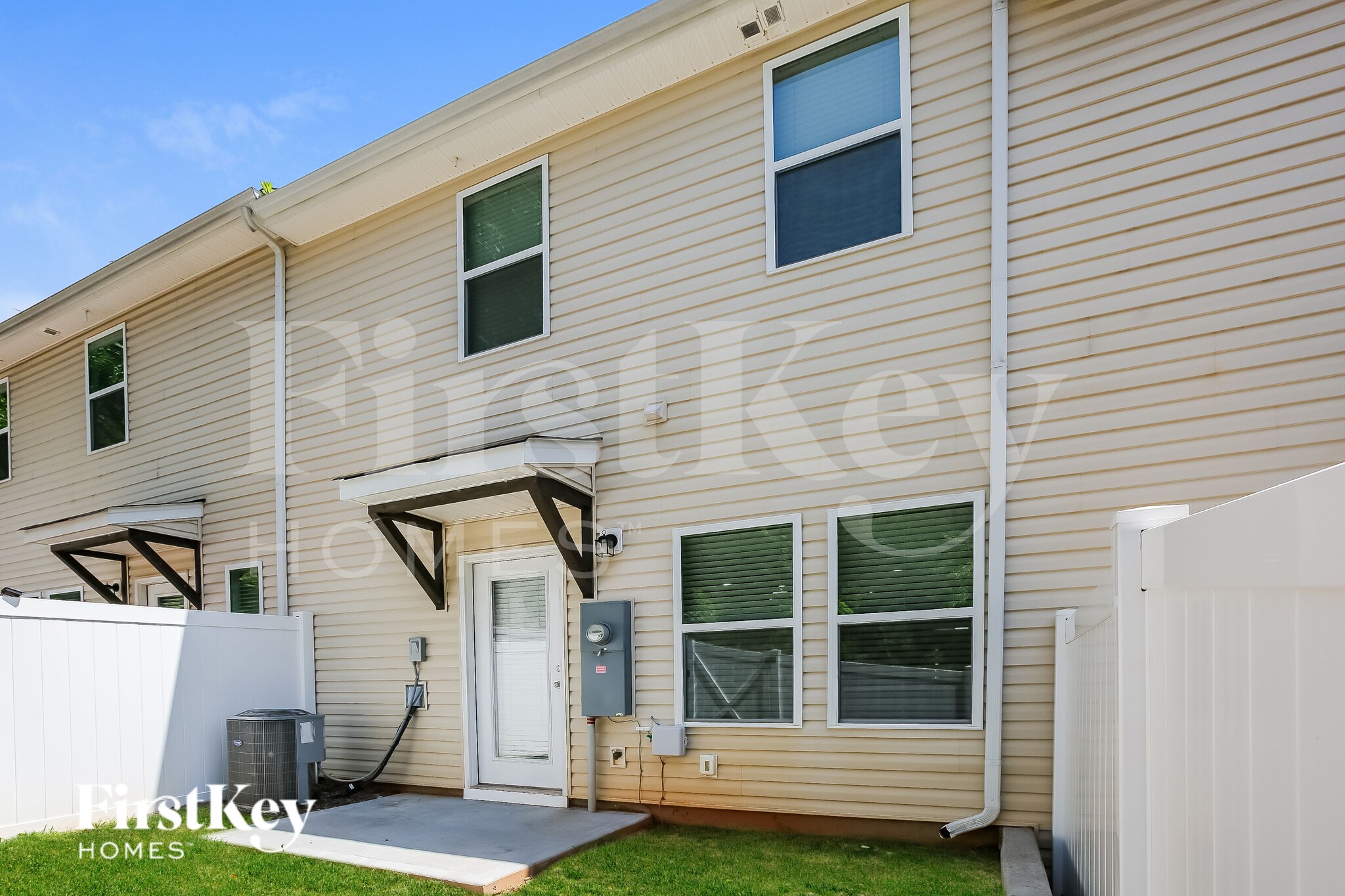 Building Photo - 2054 Cypress Village Dr NW