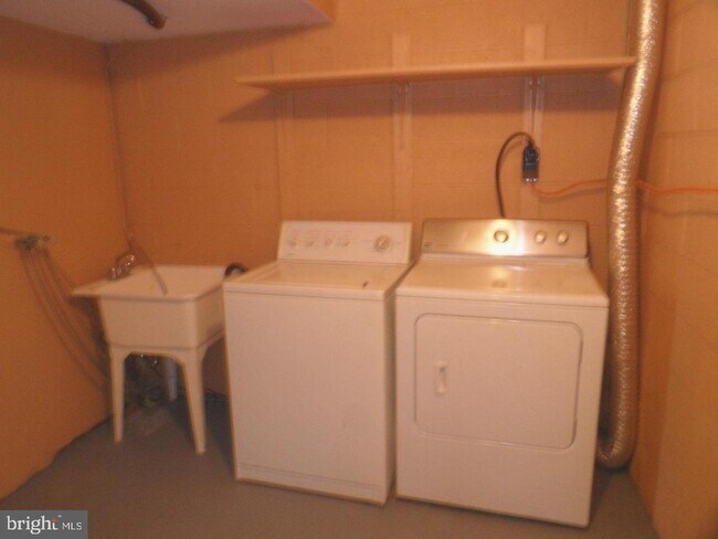 Building Photo - 9375 Indian Camp Rd