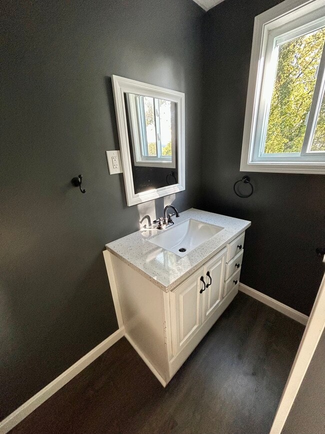 Building Photo - 248 N Central Ave