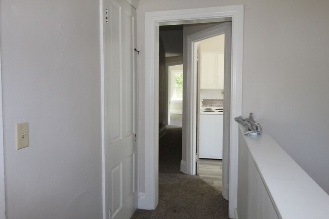 Building Photo - Two Bedroom Duplex