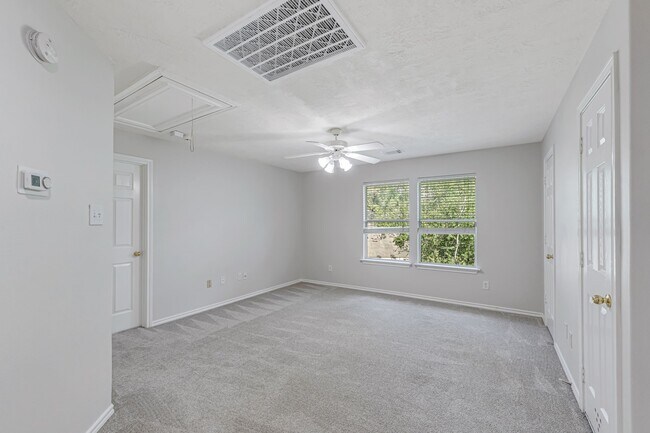 Building Photo - 22 English Lavender Pl