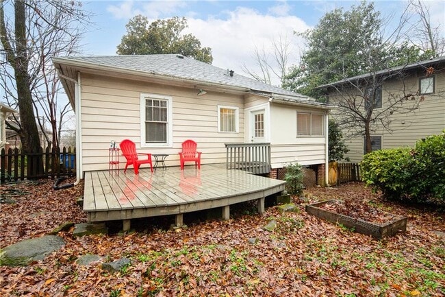 Building Photo - 934 Highland Terrace NE