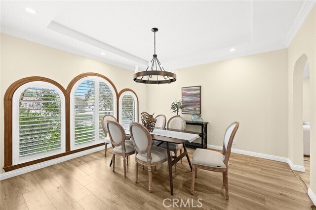 Building Photo - 1647 N Santa Anita Ave