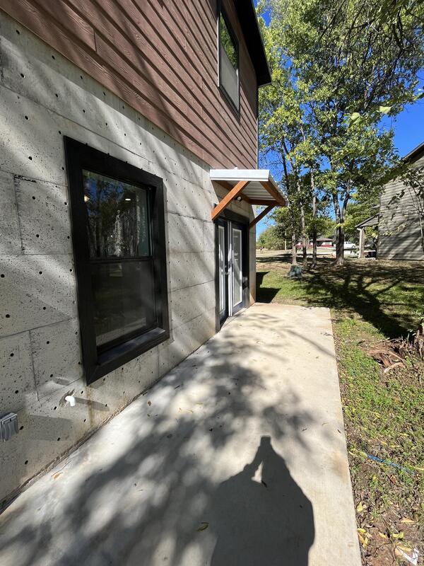 Building Photo - 16026 County Rd