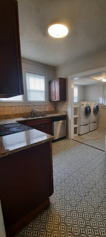 Building Photo - 636 Benton Ave