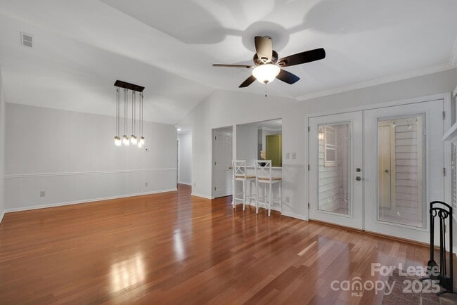 Building Photo - 3300 Selwyn Farms Ln