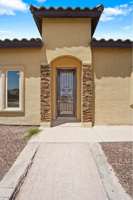 Building Photo - 901 Betton Pl