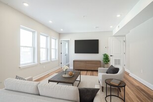 Building Photo - 133 S 57th St