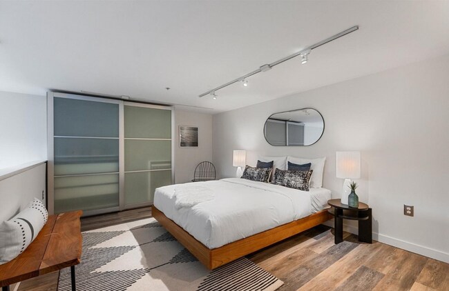 Building Photo - Light Filled Loft in the Mission-Parking Included-Contact for showing schedule!