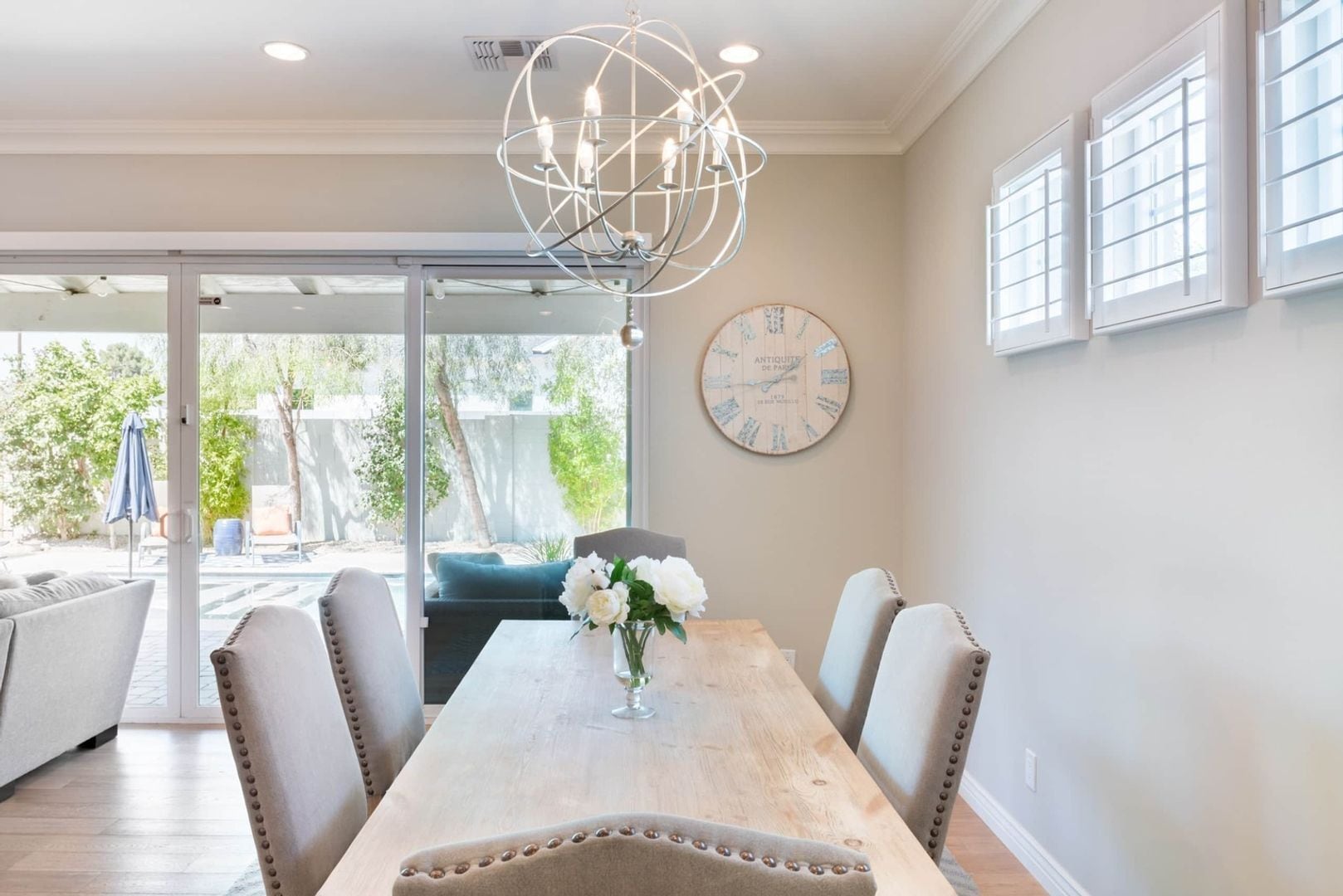 Building Photo - 3706 E Clarendon Ave